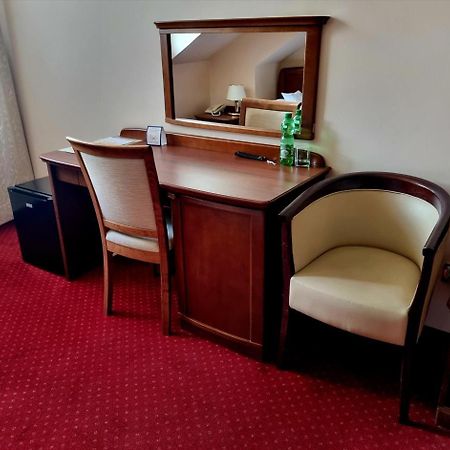 Hotel Rytwiany Екстериор снимка
