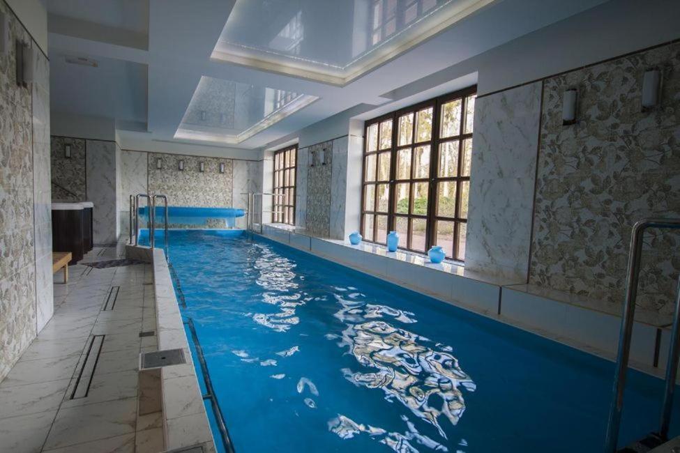 Hotel Rytwiany Екстериор снимка