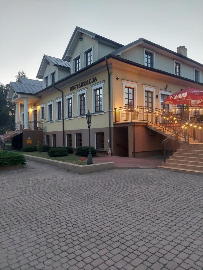 Hotel Rytwiany Екстериор снимка