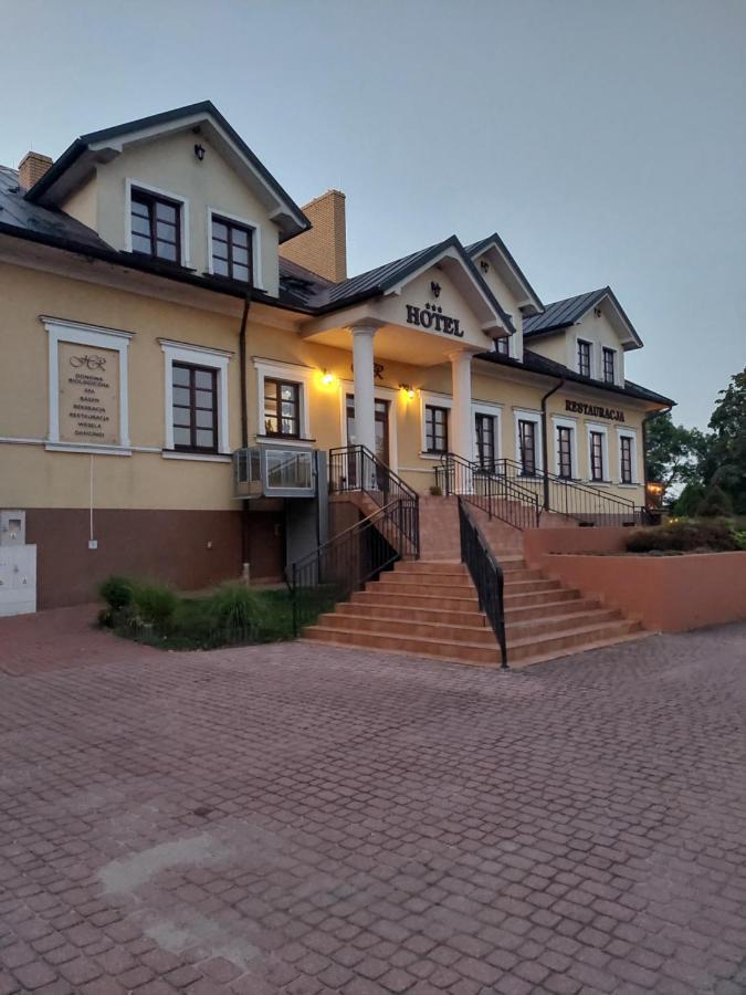 Hotel Rytwiany Екстериор снимка