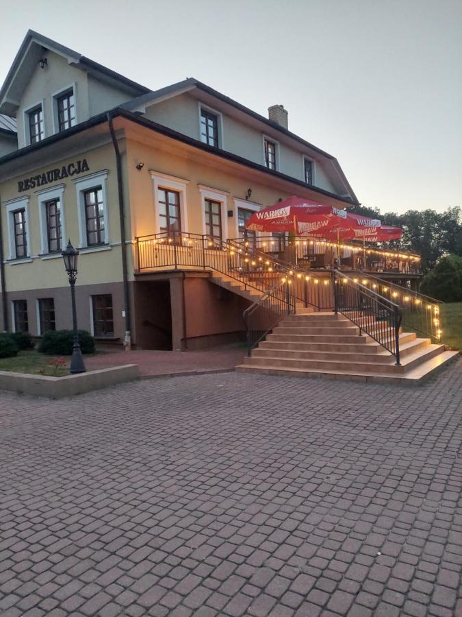 Hotel Rytwiany Екстериор снимка