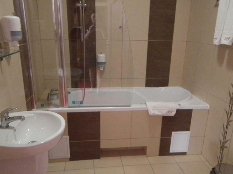 Hotel Rytwiany Екстериор снимка